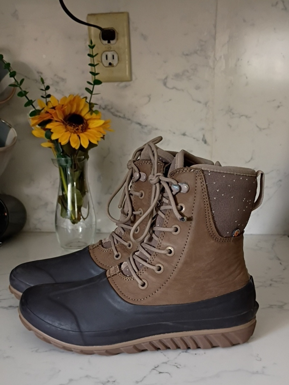 Bogs Women’s Waterproof Lace-Up Winter Boots - Taupe Brown